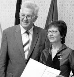 Ministerpräsident Kretschmann und Rosemarie Höhn-Mizo