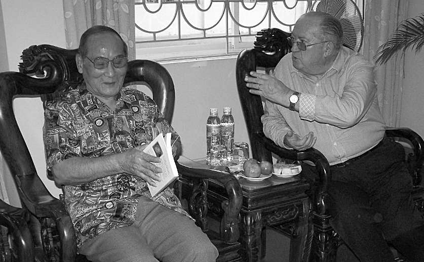 2012 im Gespräch mit Col. Trinh